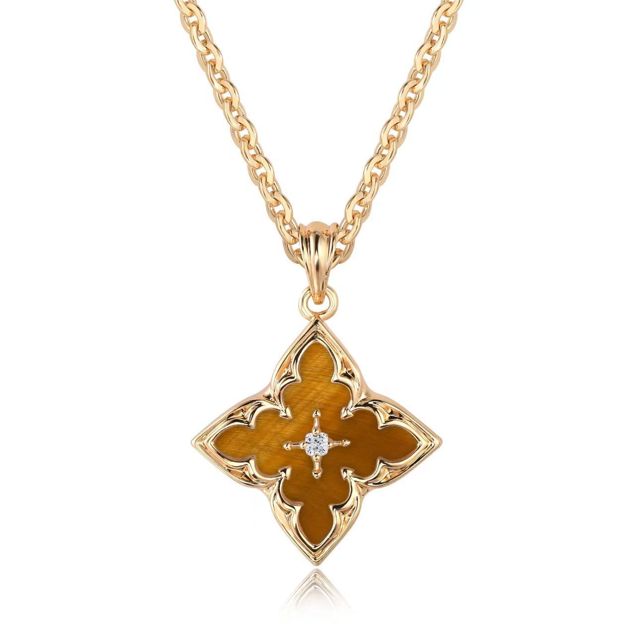 Brown Clover Pendant Necklace | Gold
