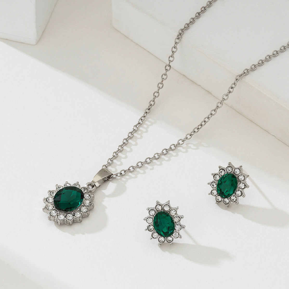 Katya Smeryn Jewelry Set | White Gold